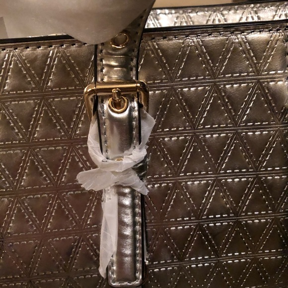 💕New Michael Kors Voyager Tote Bag - Picture 8 of 11